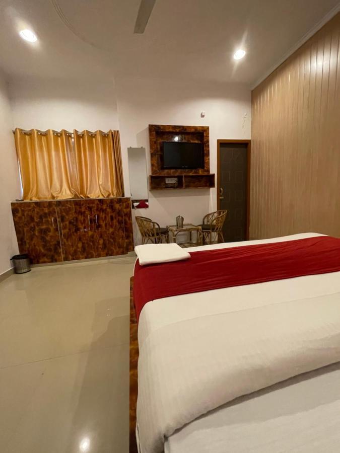 Hot - House Of Travellers, Rishikeshホステル エクステリア 写真